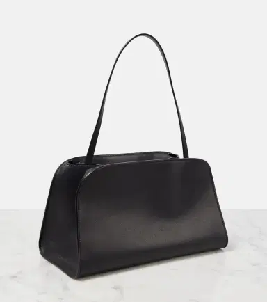The Row Peggy Small leather shoulder bag | Thumbnail 5