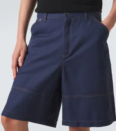 Moncler Cotton and linen gabardine shorts | Thumbnail 2