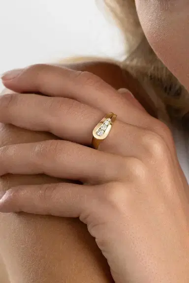 Melissa Kaye Diamond Daphne Ring | Thumbnail 2 Melissa Kaye Diamond Daphne Ring | Thumbnail 2
