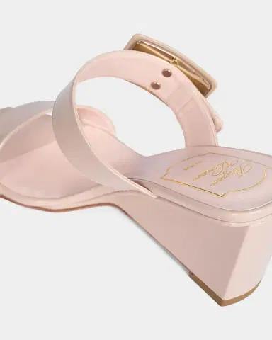 Roger Vivier 60mm Belle Vivier Patent Leather Wedge Mule Sandals | Thumbnail 7