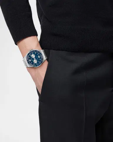 Versace Collection Men's Greca Reaction 43mm Stainless Steel Bracelet Watch | Thumbnail 4