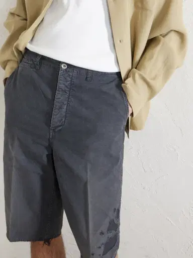 Visvim Straight-Leg Frayed Cotton-Twill Shorts - Men | Thumbnail 5 Visvim Straight-Leg Frayed Cotton-Twill Shorts - Men | Thumbnail 5