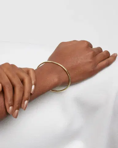 Ippolita Small Hammered Bangle in 18K Gold | Thumbnail 5