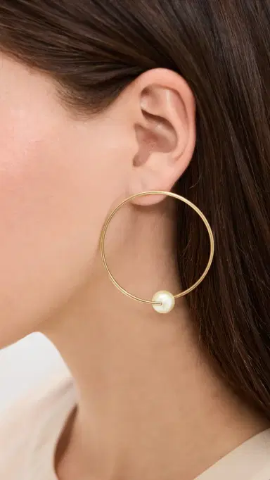 Alexa Leigh Large Pearl Circle Hoop Earrings Yellow Gold One Size | Thumbnail 3
