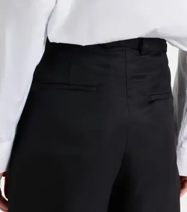 The Frankie Shop Marfa pleated twill Bermuda shorts | Thumbnail 4