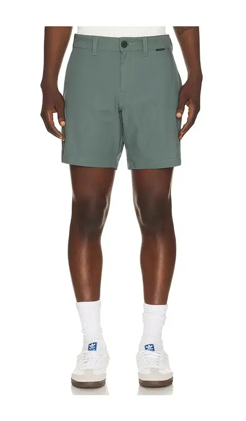 Wanderlust 7 Short