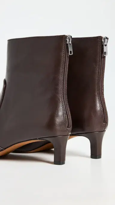 Madewell The Dimes Kitten Heel Boot In Crinkle Leather | Thumbnail 4 Madewell The Dimes Kitten Heel Boot In Crinkle Leather | Thumbnail 4
