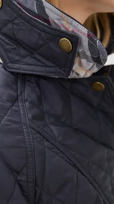 Barbour Beadnell Quilt Barn Jacket | Thumbnail 6 Barbour Beadnell Quilt Barn Jacket | Thumbnail 6