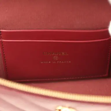 Chanel Chanel Chevron Top Handle Long Vanity Case with Chain Dark Burgundy Shiny Caviar Gold Hardware | Thumbnail 9