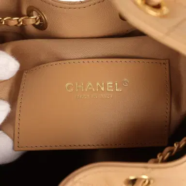 Chanel Chanel Medium 25 Hobo Bag Beige Caviar Antique Gold Hardware | Thumbnail 10 Chanel Chanel Medium 25 Hobo Bag Beige Caviar Antique Gold Hardware | Thumbnail 10