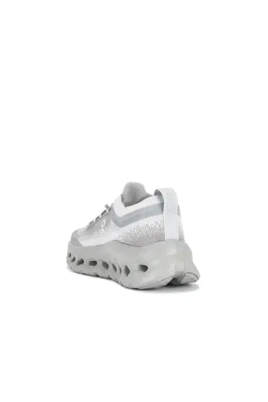 ON Cloudtilt Moon Sneaker | Thumbnail 3 ON Cloudtilt Moon Sneaker | Thumbnail 3