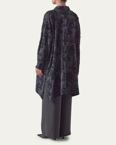 Eskandar Wide A-Line Collarless Shirt With Slits (Very Long Length) | Thumbnail 3