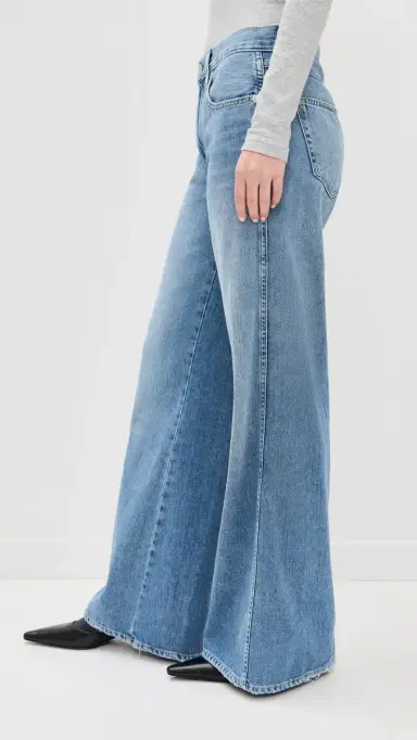 AMO Faith Flare Jeans | Thumbnail 4 AMO Faith Flare Jeans | Thumbnail 4