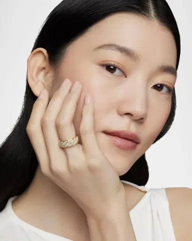David Yurman 7.5mm Sculpted Cable Ring in 18K Gold | Thumbnail 2
