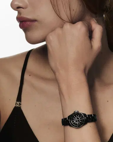 Chanel J12 28 MM WATCH | Thumbnail 2