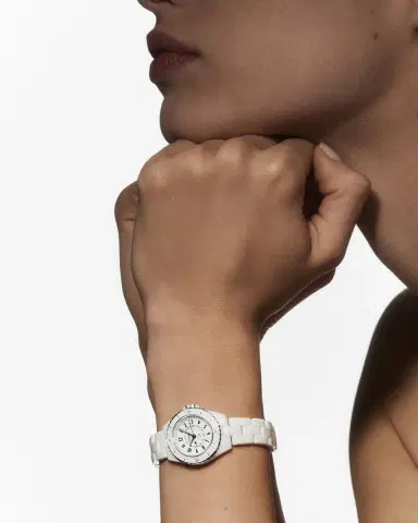 Chanel J12 28 MM WATCH | Thumbnail 2 Chanel J12 28 MM WATCH | Thumbnail 2