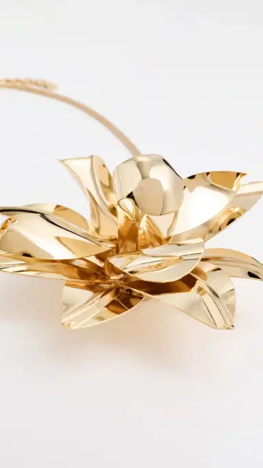 Rabanne Metal Flower Pendant Necklace | Thumbnail 4