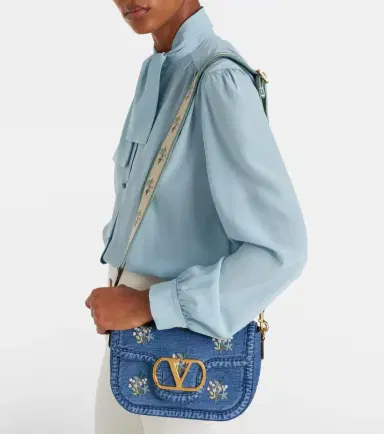 Valentino Garavani Alltime Medium denim top-handle bag | Thumbnail 7 Valentino Garavani Alltime Medium denim top-handle bag | Thumbnail 7