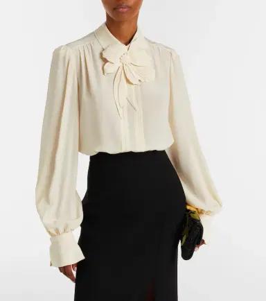 Valentino Floral-appliqué silk crêpe de chine blouse | Thumbnail 2