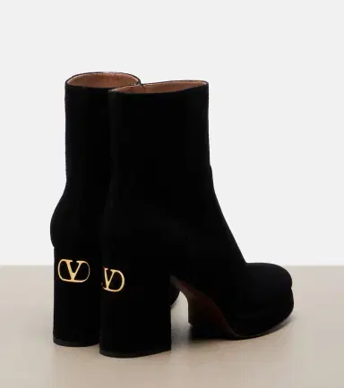Valentino Garavani Fawcette VLogo suede ankle boots | Thumbnail 3 Valentino Garavani Fawcette VLogo suede ankle boots | Thumbnail 3