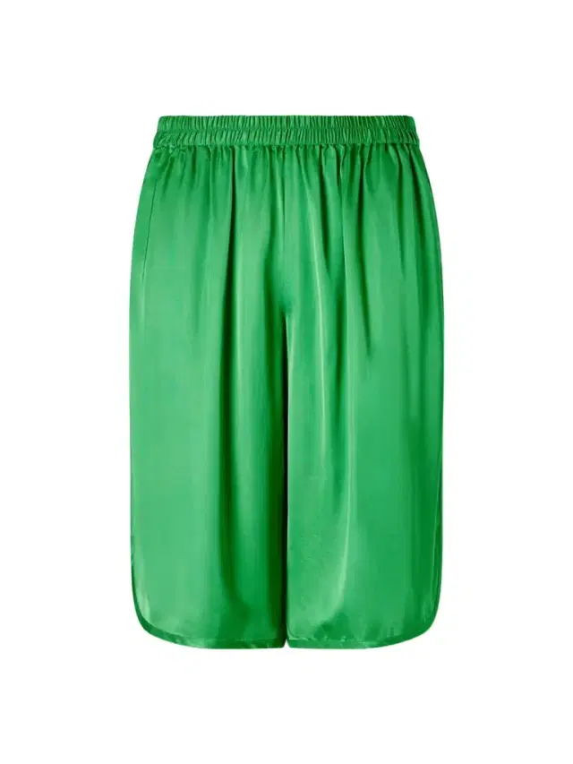 Nelis Lenzing™ Ecovero™-blend Satin Knee-lenght Shorts
