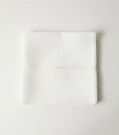 Once Milano Set of 4 lace-trimmed linen napkins | Thumbnail 2