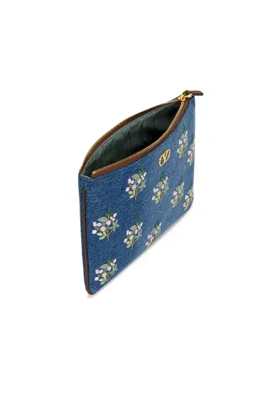 Valentino Garavani V Logo Signature Medium Flat Pouch | Thumbnail 5 Valentino Garavani V Logo Signature Medium Flat Pouch | Thumbnail 5