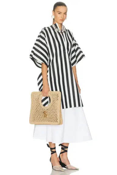JACQUEMUS Le Petit Carre Spiaggia | Thumbnail 2 JACQUEMUS Le Petit Carre Spiaggia | Thumbnail 2