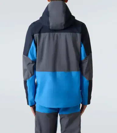 Peak Performance Gravity Gore-Tex 3L hooded ski jacket | Thumbnail 6 Peak Performance Gravity Gore-Tex 3L hooded ski jacket | Thumbnail 6