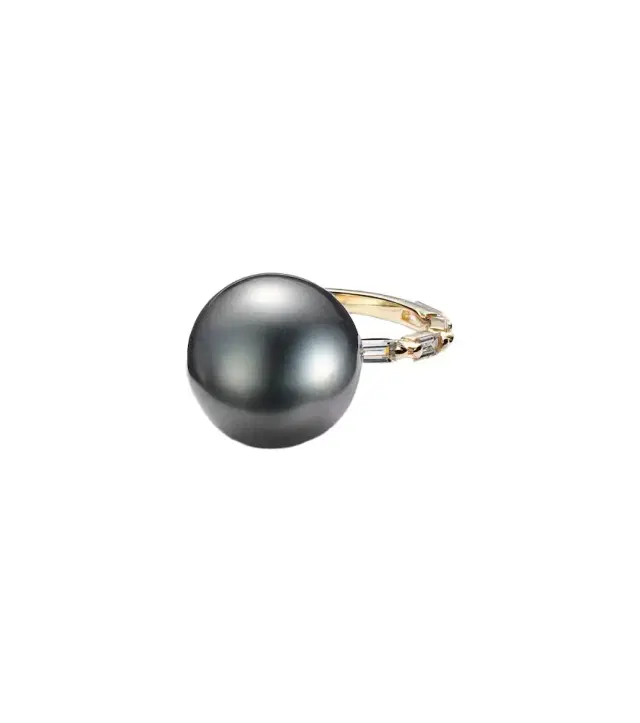18kt gold ring with pearl and diamonds