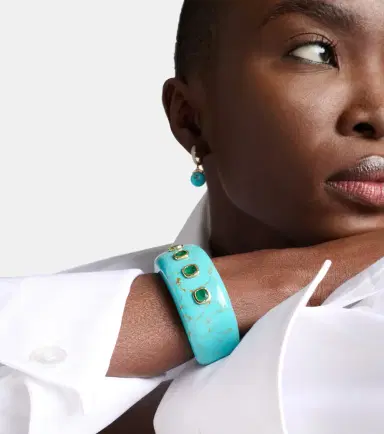 Octavia Elizabeth 18kt gold and turquoise cuff bracelet with emeralds | Thumbnail 3