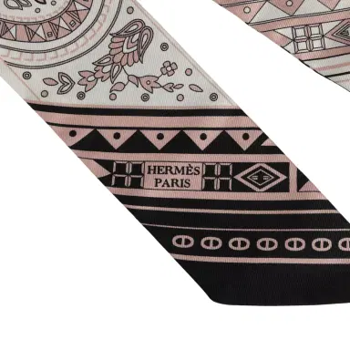 HERMÈS Hermes "Cheval De Coeur Bandana" Black, Blanc and Vieux Rose Multi Silk Twilly | Thumbnail 3 HERMÈS Hermes "Cheval De Coeur Bandana" Black, Blanc and Vieux Rose Multi Silk Twilly | Thumbnail 3