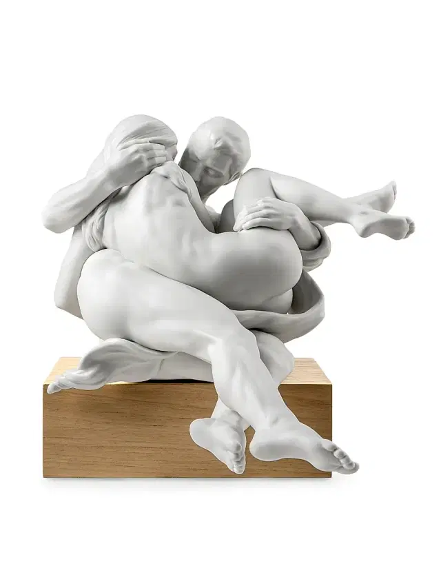 Lladro Love Together Porcelain Figurine