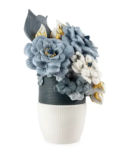 Lladro Vase With Flowers Porcelain Figurine - Blue | Thumbnail 2