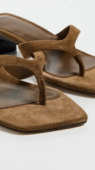 Vince San Juan Thong Sandals Elmwood | Thumbnail 6