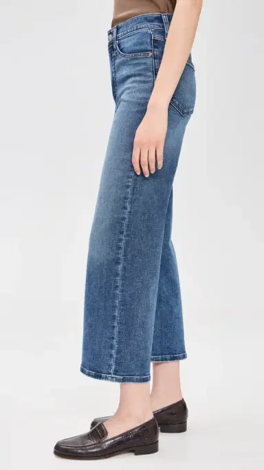 Madewell The Wide-Leg Crop Super Stretch Denim Jean in Oneida Wash Oneida Wash | Thumbnail 4 Madewell The Wide-Leg Crop Super Stretch Denim Jean in Oneida Wash Oneida Wash | Thumbnail 4