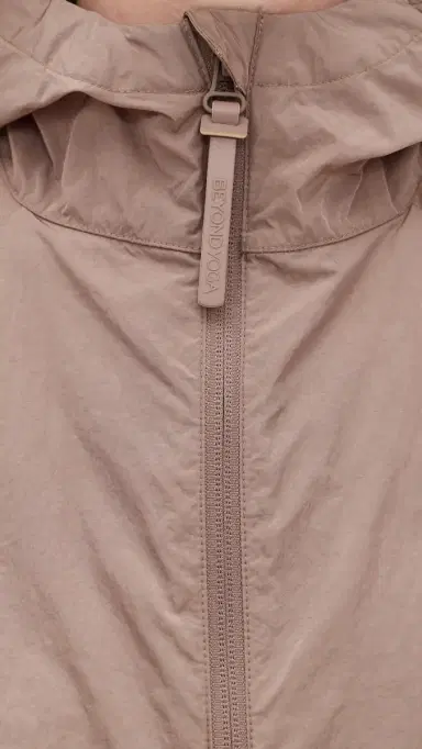 Beyond Yoga Limitless Hooded Jacket | Thumbnail 6 Beyond Yoga Limitless Hooded Jacket | Thumbnail 6