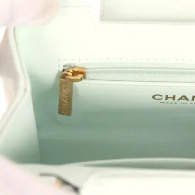 Chanel Chanel Small Kelly Shopper Mint Shiny Lambskin Brushed Gold Hardware | Thumbnail 10