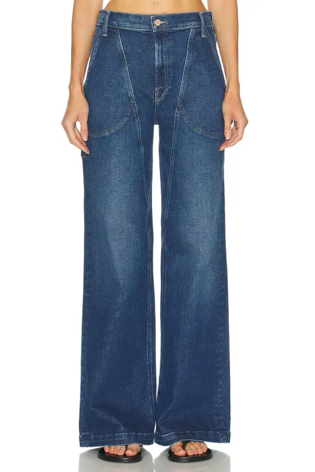 MOTHER The Chisel Sneak Jeans