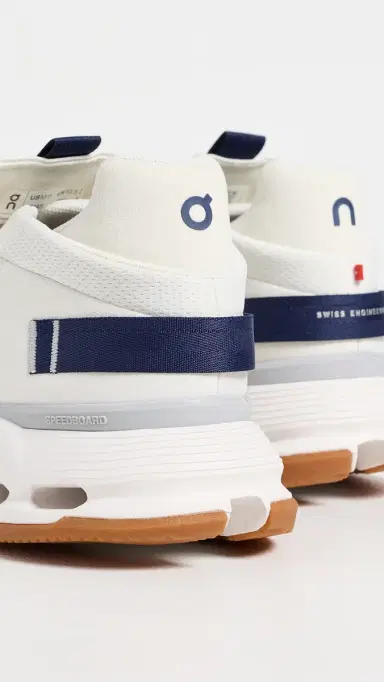 On Cloudnova 2 Sneakers Ice/Zodiac | Thumbnail 3