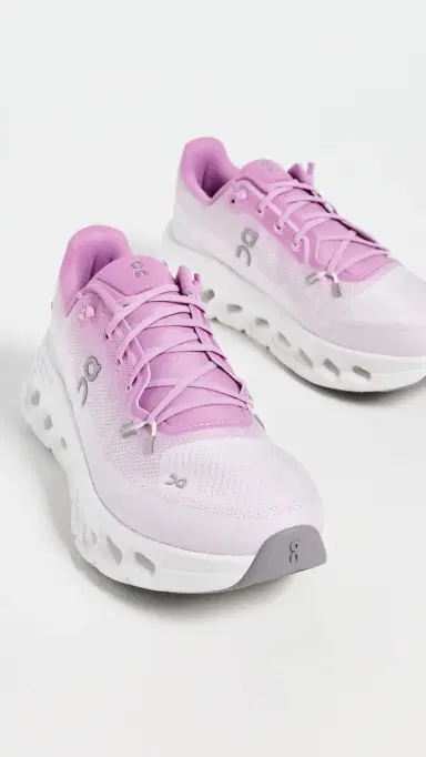 ON Cloudtilt Sneakers Bloom/Sakura 9 | Thumbnail 5