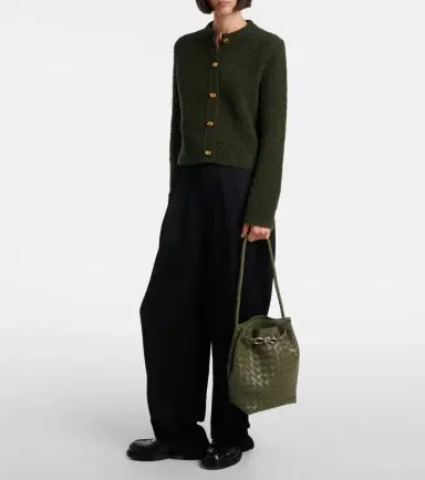 Bottega Veneta Andiamo Intrecciato Small leather bucket bag | Thumbnail 6 Bottega Veneta Andiamo Intrecciato Small leather bucket bag | Thumbnail 6