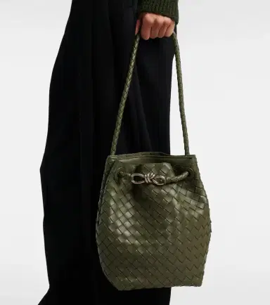 Bottega Veneta Andiamo Intrecciato Small leather bucket bag | Thumbnail 7 Bottega Veneta Andiamo Intrecciato Small leather bucket bag | Thumbnail 7