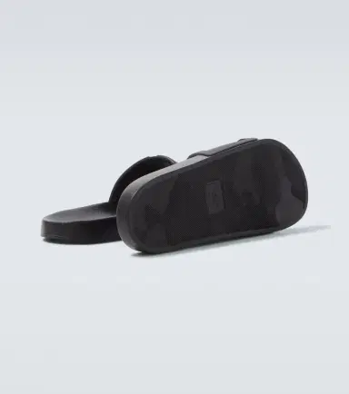 Valentino Garavani VLogo slides | Thumbnail 5