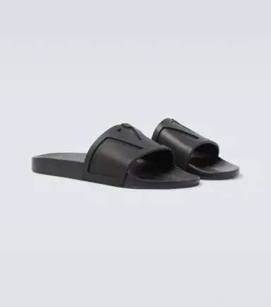 Valentino Garavani VLogo slides | Thumbnail 6