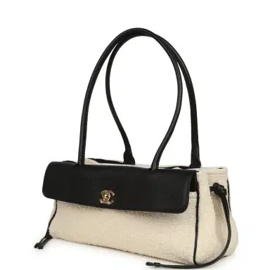 Chanel Chanel Small "Urban Essential" East West Shopping Tote Black Calfskin and White Tweed Boucle Gold Hardware | Thumbnail 5