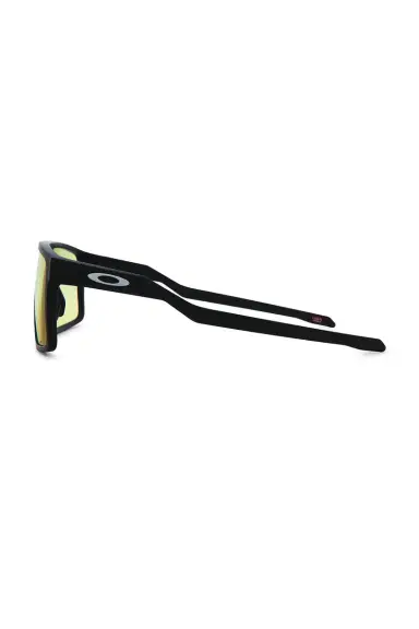 Oakley Helux Sunglasses | Thumbnail 3