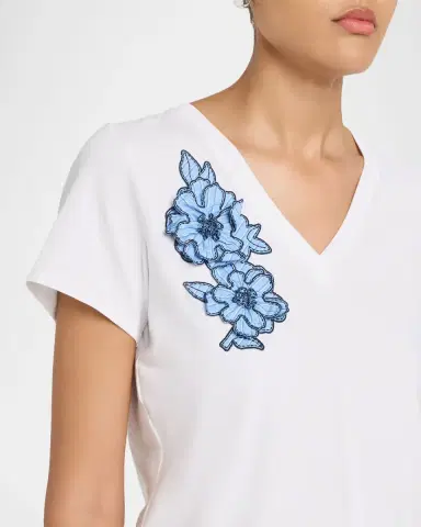 Cinq à Sept Floral Appliqué V-Neck Tee | Thumbnail 5 Cinq à Sept Floral Appliqué V-Neck Tee | Thumbnail 5
