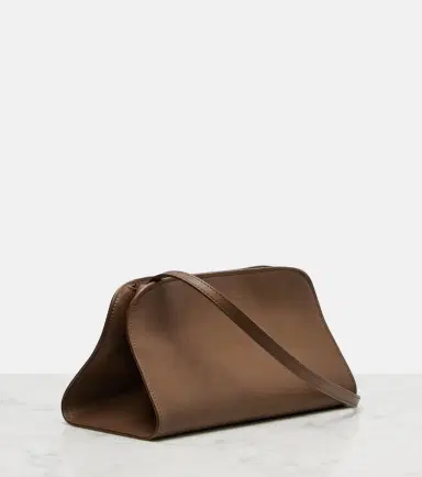 The Row Peggy Small leather clutch | Thumbnail 4 The Row Peggy Small leather clutch | Thumbnail 4