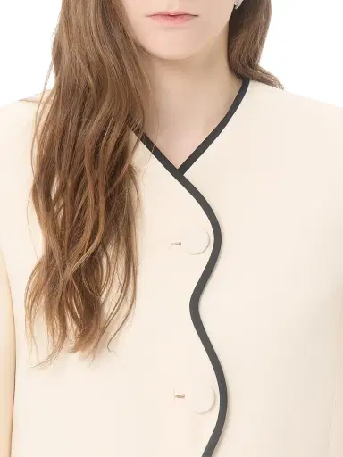 Valentino Garavani Women's Crepe Couture Jacket - Vanilla Black | Thumbnail 6 Valentino Garavani Women's Crepe Couture Jacket - Vanilla Black | Thumbnail 6